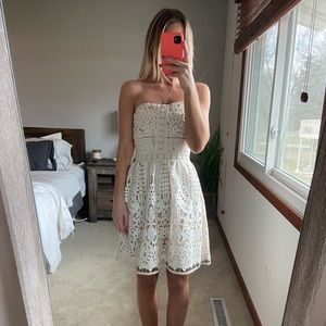 XS Adelyn Rae strapless white eyelet lace dress